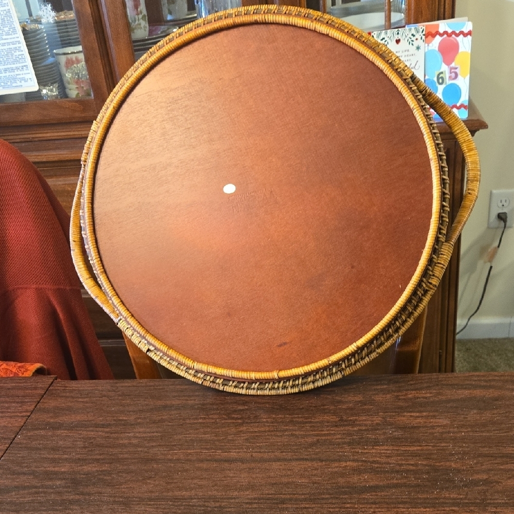 Round Woven Serving Tray with Handles - Picture 3 of 5